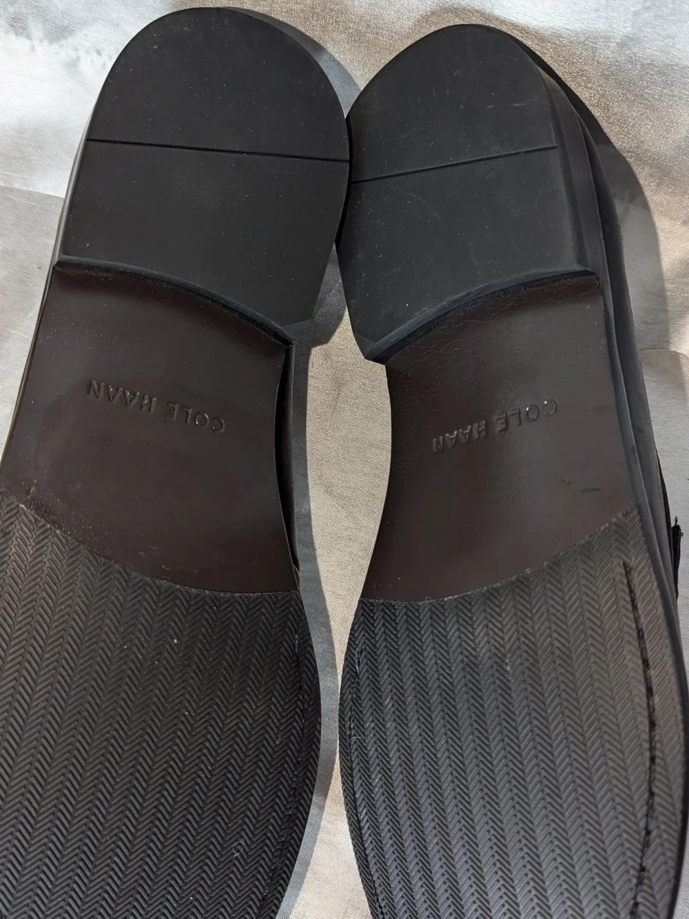 Cole Haan Men's Black Leather Slip-On Loafers Round Toe Rubber Sole US 10.5 M